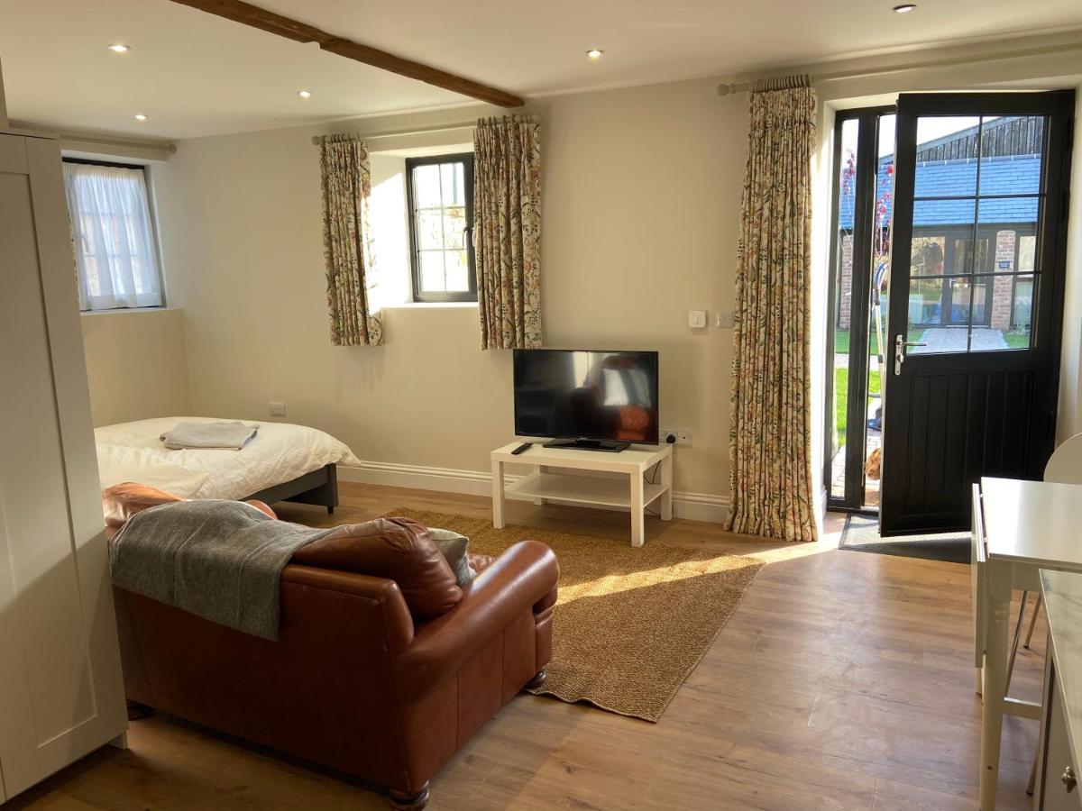 Potcote Farm Stables Accommodation Spots Stable トウスター エクステリア 写真